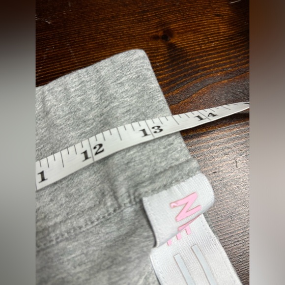 Nike Ultra Femme High Rise Leggings Gray Women’s Size Medium Yoga Athletic Gym - Picture 8 of 11